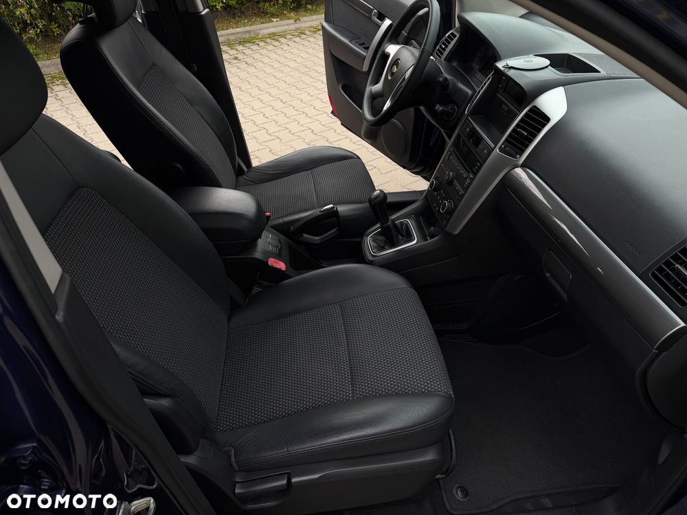 Chevrolet Captiva 2.4 2WD 7 Sitzer LS Family Edition - 17