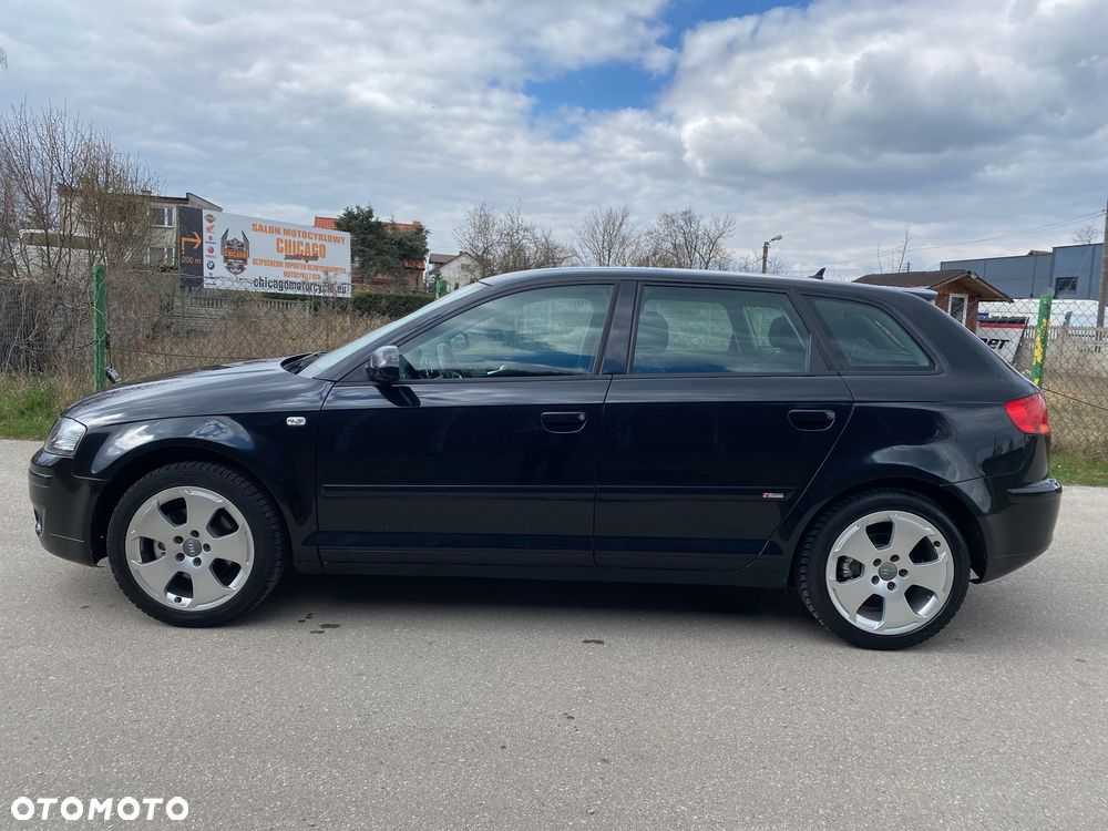 Audi A3 Sportback - 3