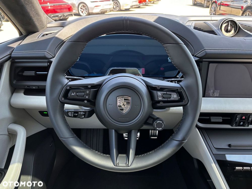 Porsche Macan - 22