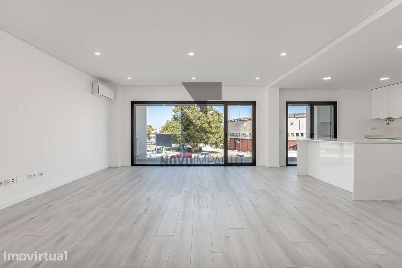 Montijo - Apartamento T5 Duplex c/ Parqueamento - Grande imagem: 3/30