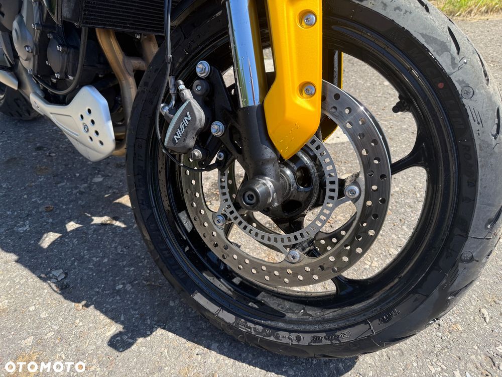 Triumph Trident - 7