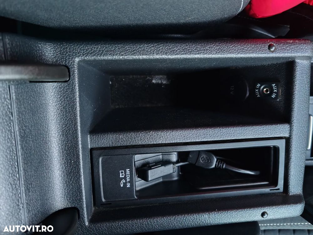 Volkswagen Tiguan 2.0 TDI DPF BlueMotion Technology Cup Sport & Style - 12