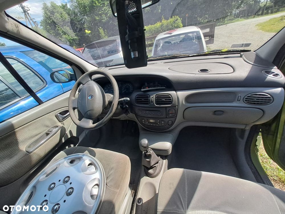 Renault Megane Scenic I FL (99-03r.) 1.9 D 102 KM. Silnik F9Q 732 Skrzynia JC5 132 .Cały na części.GWARANCJA !!! Przód Tył Zestaw Komplet Drzwi Klapa Zderzak Błotnik Maska Grill Atrapa Szyba Pas Lampa Lusterko Boczki Fotel Kanapa Kokpit Deska Rozdzielcza Przełącznik Włącznik Sterownik Przewody Wiązka Instalacja Moduł Komputer Czujnik Listwa Pompa Alternator Wtryski Głowica Rozrusznik Kompresor Sprzęgło Dwumas Silnik Skrzynia ABS Klimatyzacji Paliwa Wspomagania Kolektor Turbina Przepustnica Zawór Chłodnica Koło Hak Belka Sanki Zawieszenie Mcpherson Półoś Amortyzator Wydech Tłumik Zacisk Most - 6