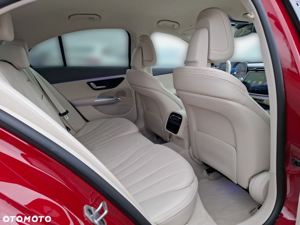 Mercedes-Benz Klasa E 200 mHEV 4-Matic Avantgarde 9G-Tronic - 14