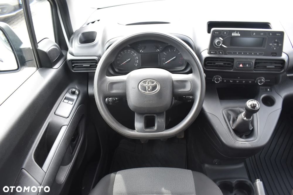 Toyota Proace City Verso Long 1.5 D-4D Business - 23