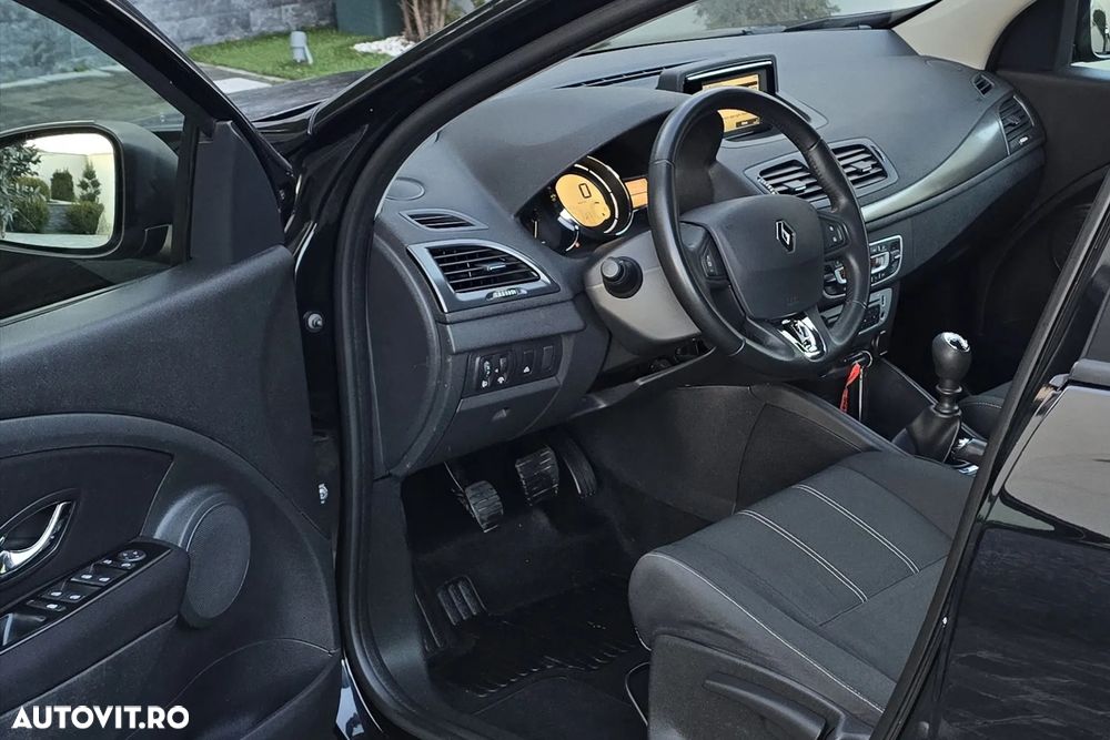 Renault Megane 1.5 dCi Dynamique - 7
