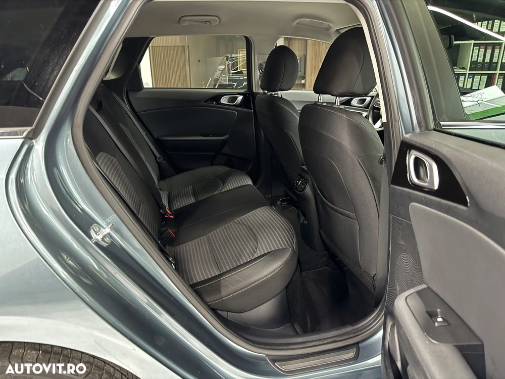 Kia Ceed SW 1.6 GDI DCT OPF Plug-in-Hybrid Spirit - 10