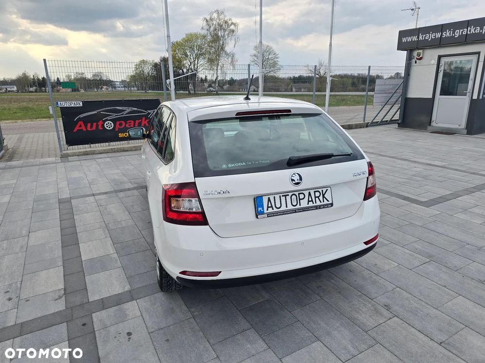 Skoda RAPID - 14