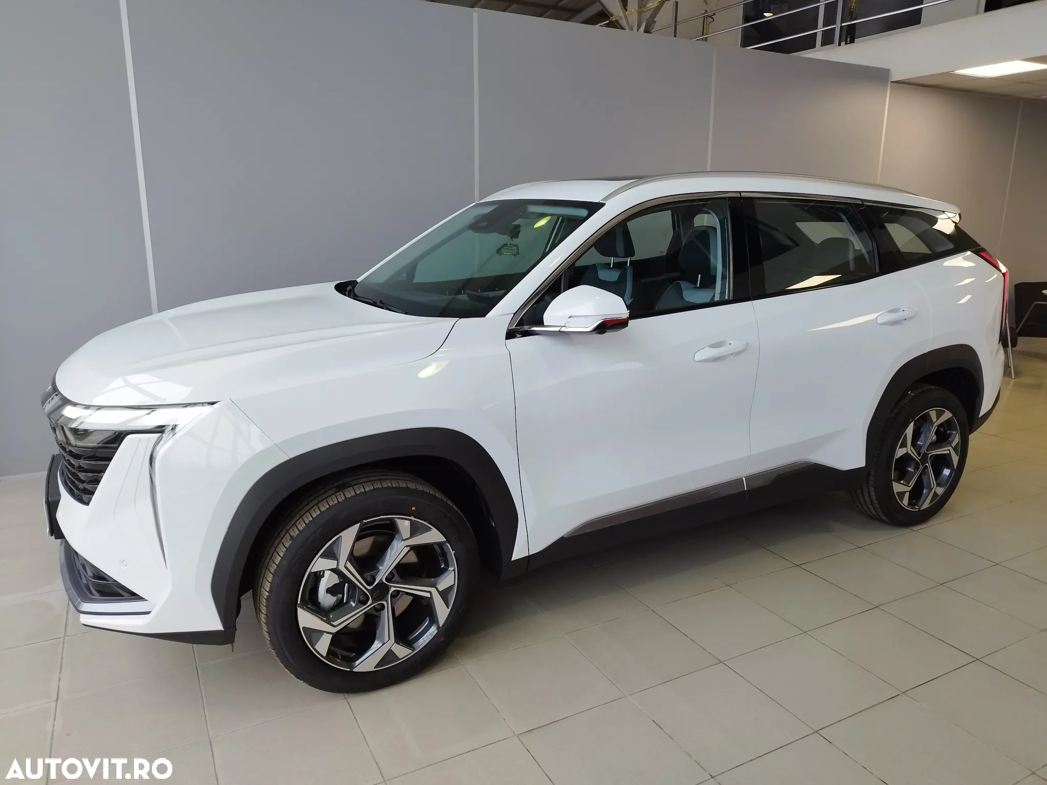 Geely Starray - 5