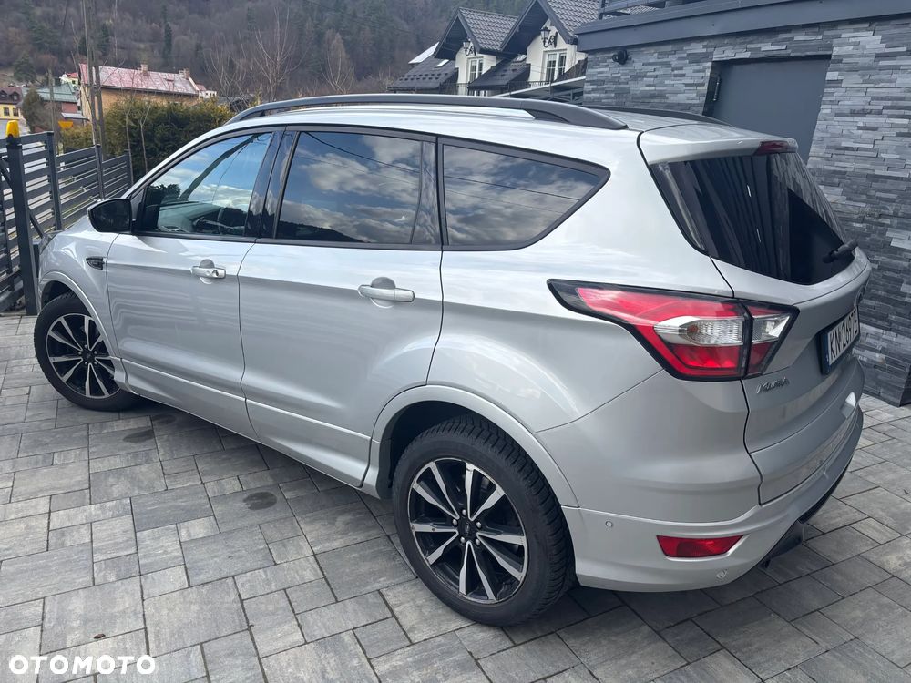 Ford Kuga 2.0 TDCi AWD ST-Line - 4