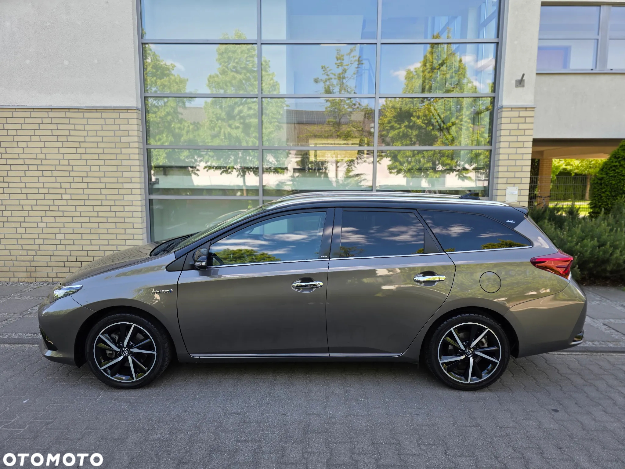 Toyota Auris 1.8 VVT-i Hybrid Automatik Edition S+ - 4