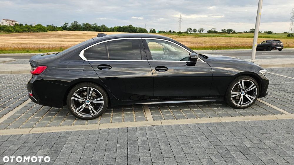 BMW Seria 3 320d xDrive MHEV Luxury Line sport - 5