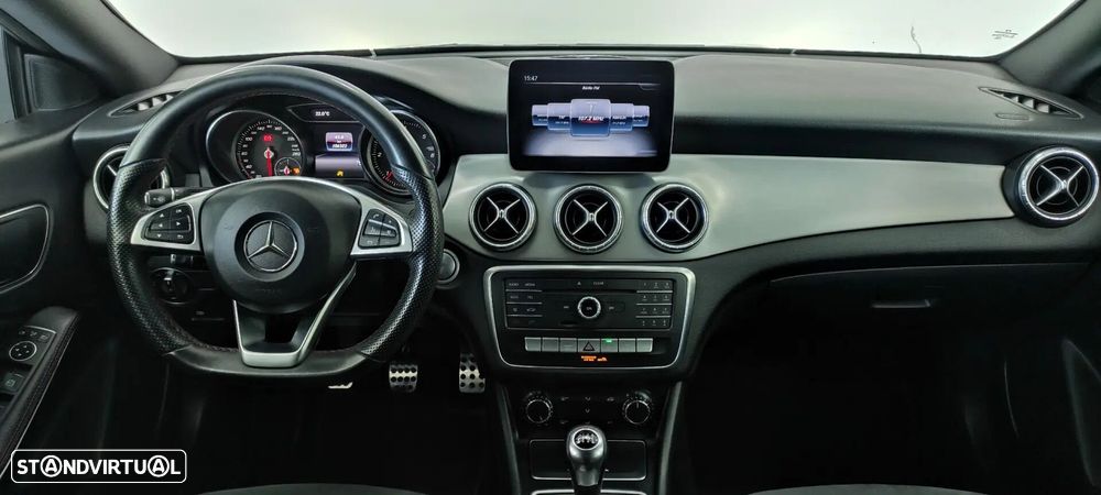 Mercedes-Benz CLA 180 d Shooting Brake AMG Line - 9