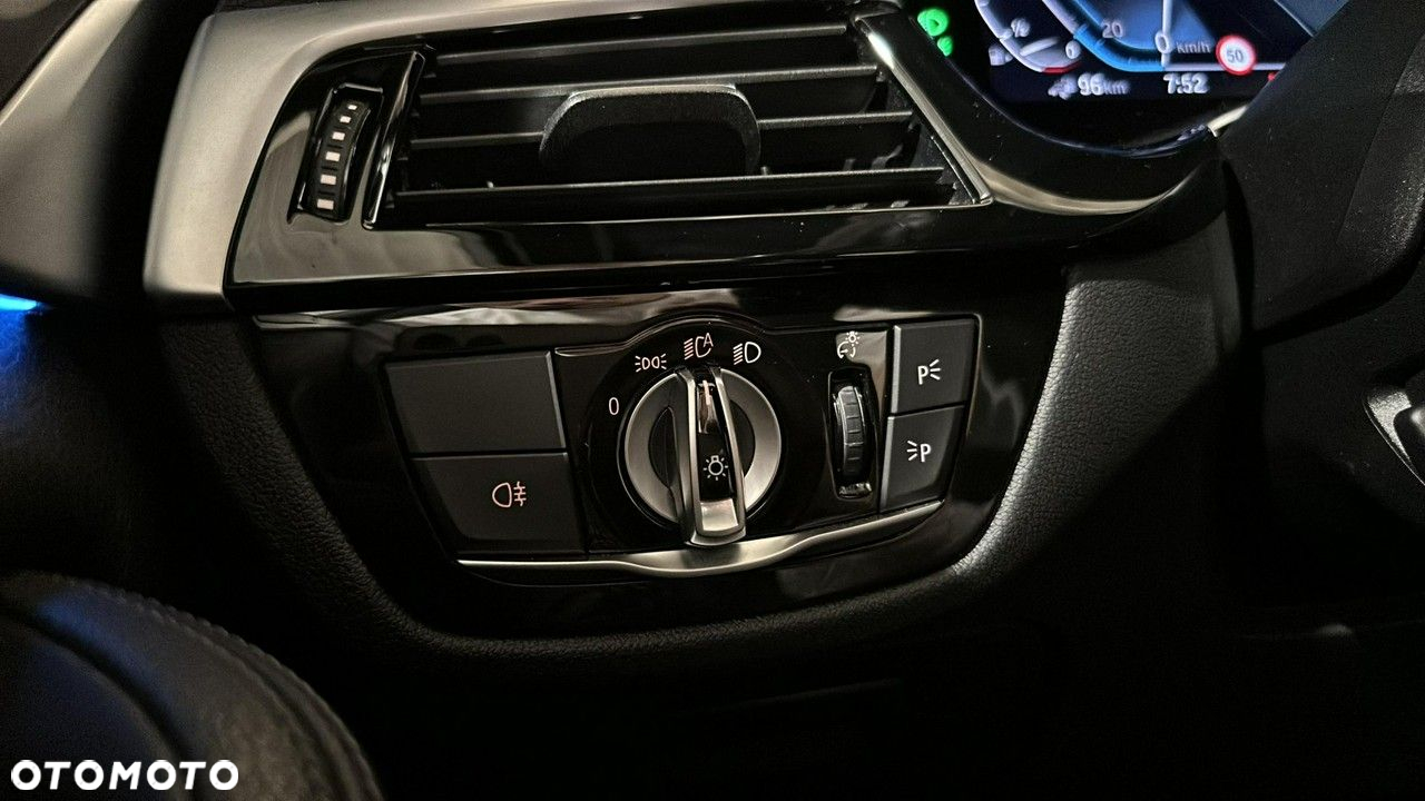 BMW Seria 5 - 26