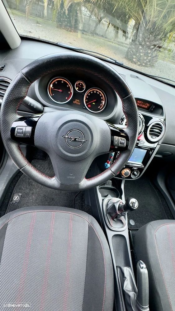 Opel Corsa 1.3 CDTI Black Edition - 12