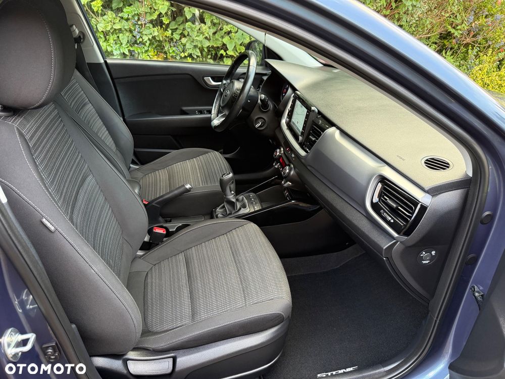 Kia Stonic 1.4 L - 34