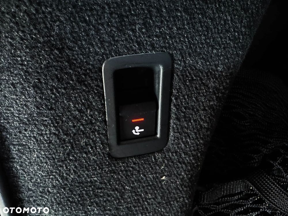 Audi A6 Avant 40 TDI quattro S tronic S line - 24