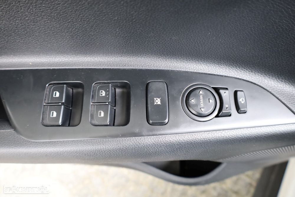 Kia Stonic 1.0 T-GDI Wave - 22