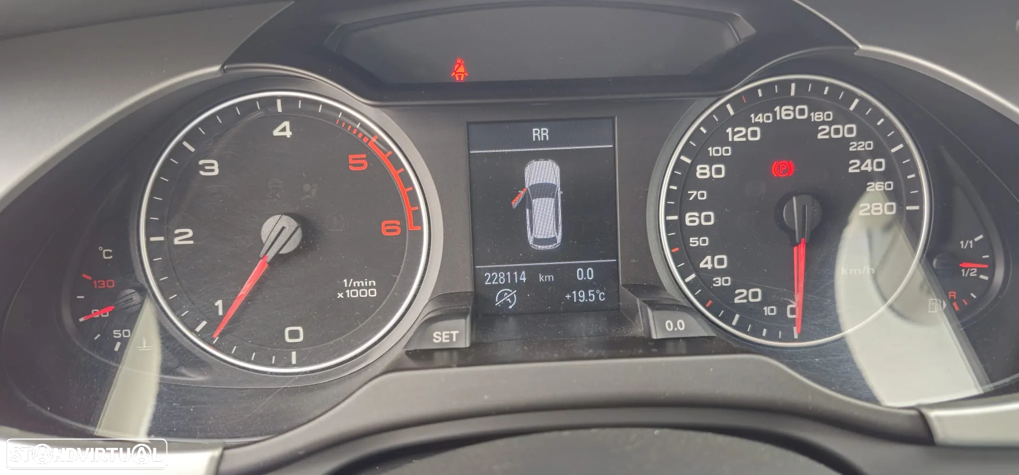 Audi A4 Avant 2.0 TDI - 13