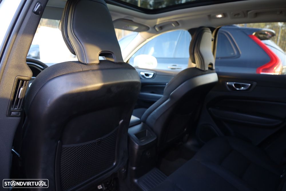 Volvo XC 60 2.0 T6 PHEV Inscription Expression AWD - 11