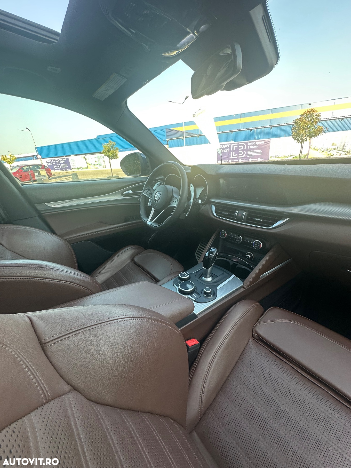 Alfa Romeo Stelvio 2.0 Turbo 16V AT8-Q4 Ti - 4