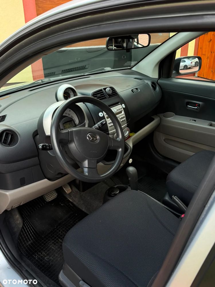 Daihatsu Sirion 1.3 - 9