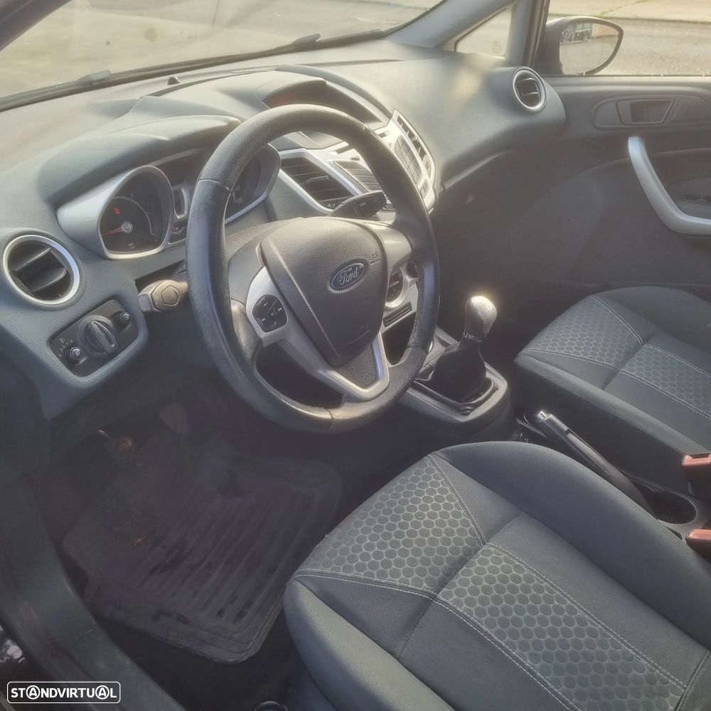Ford Fiesta 1.4 TDCI Titanium - 6