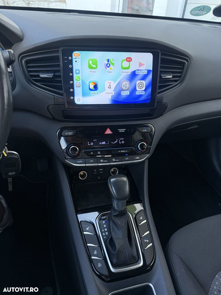 Hyundai IONIQ - 15