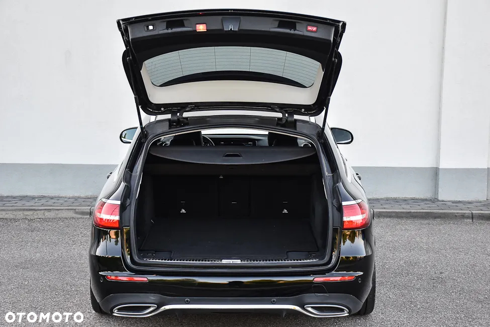 Mercedes-Benz Klasa E 220 d T 9G-TRONIC AMG Line - 17
