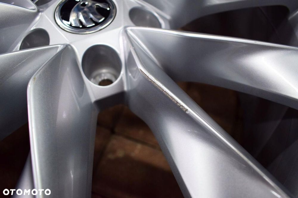 SKODA 19 Enyaq iV SuperB Octavia IV 5LA Nowy Model Oryginał - 11