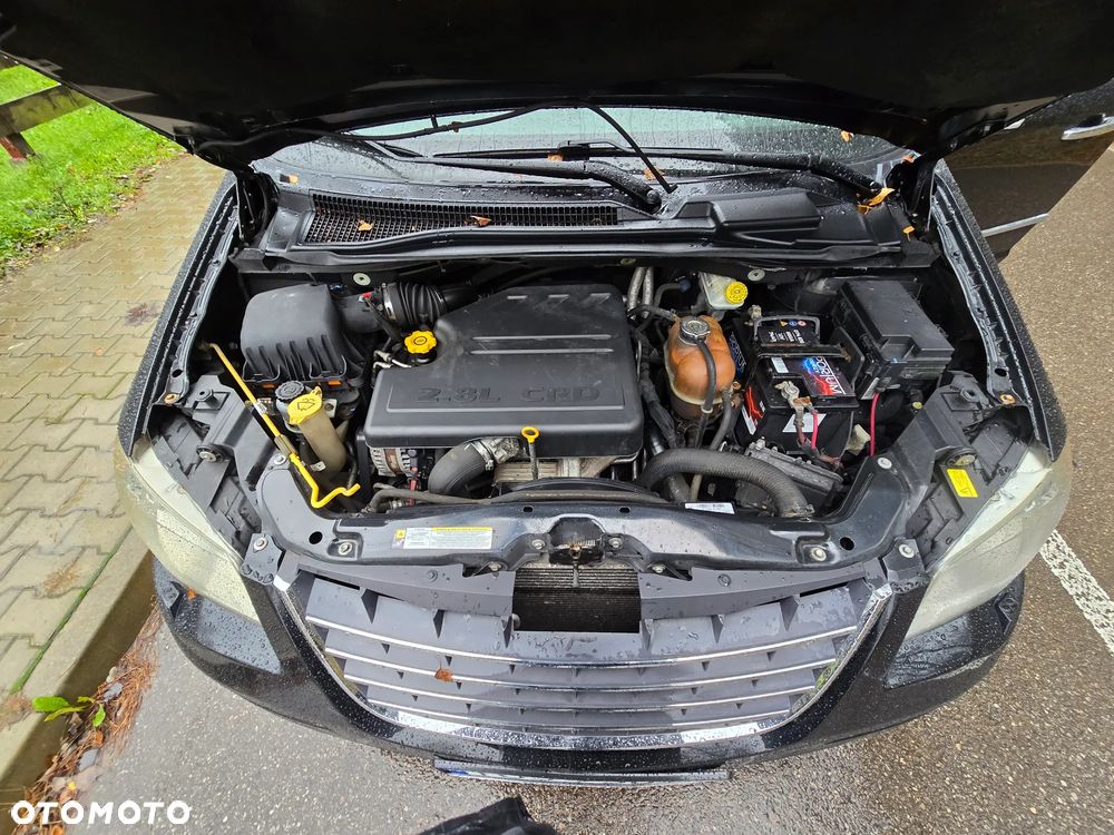 Chrysler Grand Voyager 2.8 CRD Automatik Limited - 25