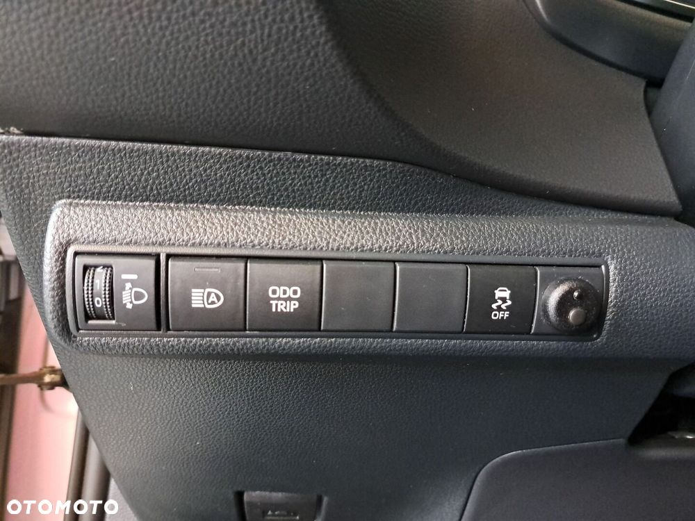 Toyota Corolla 1.8 Hybrid Comfort - 35