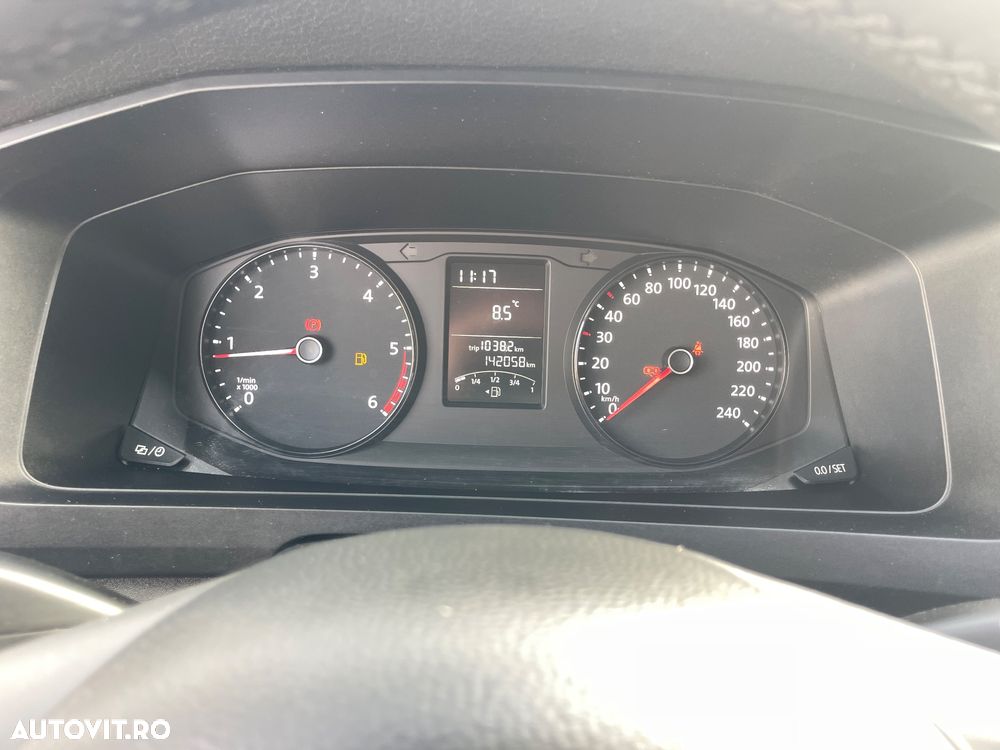 Volkswagen Transporter 2.0TDI  LUNG  USI SPATE - 39