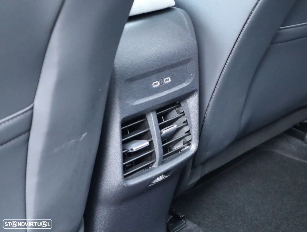 Ford Explorer 79 kWh Premium AWD - 24