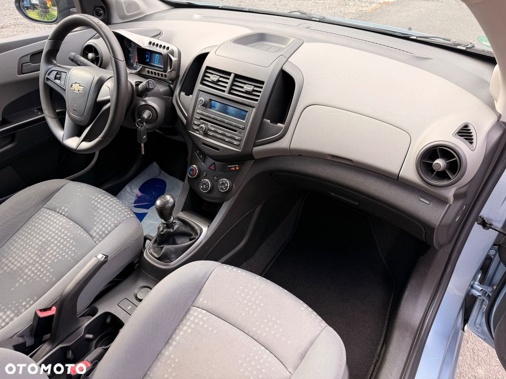 Chevrolet Aveo 1.2 LS - 20