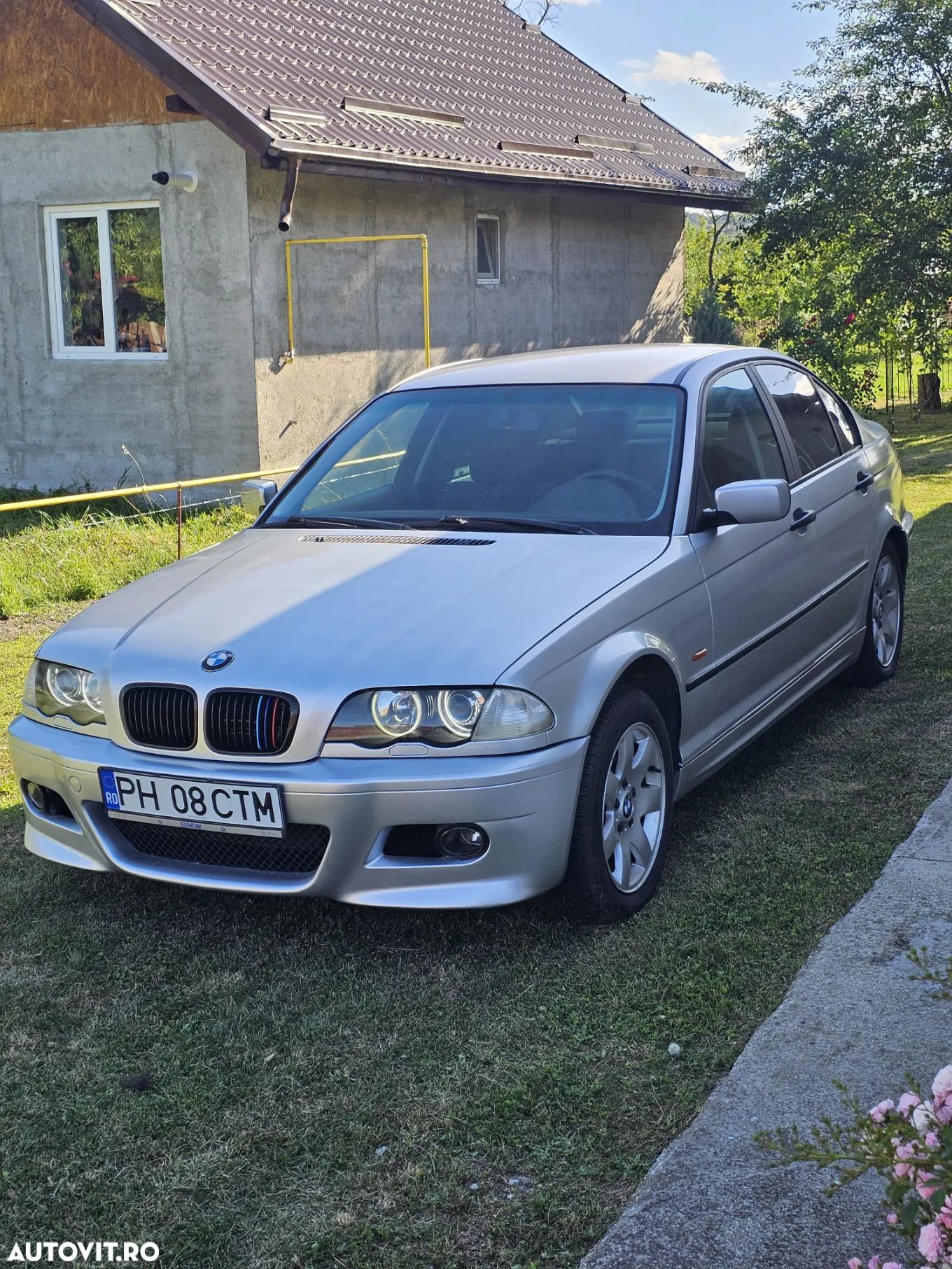 BMW Seria 3 318i - 1