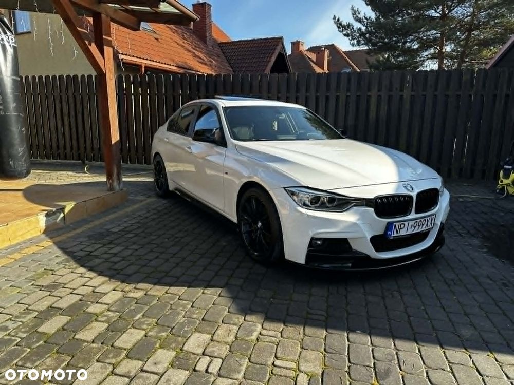 BMW Seria 3 328i - 1