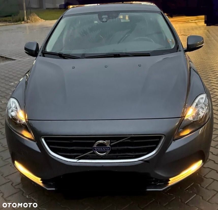 Volvo V40 D2 - 2