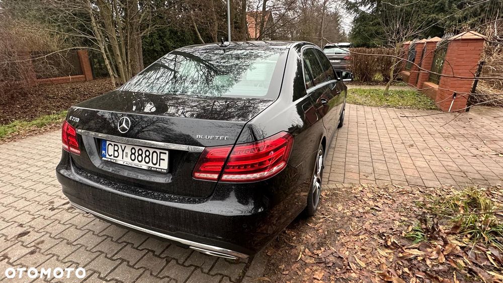 Mercedes-Benz Klasa E 220 BlueTEC BlueEFFICIENCY Edition - 4