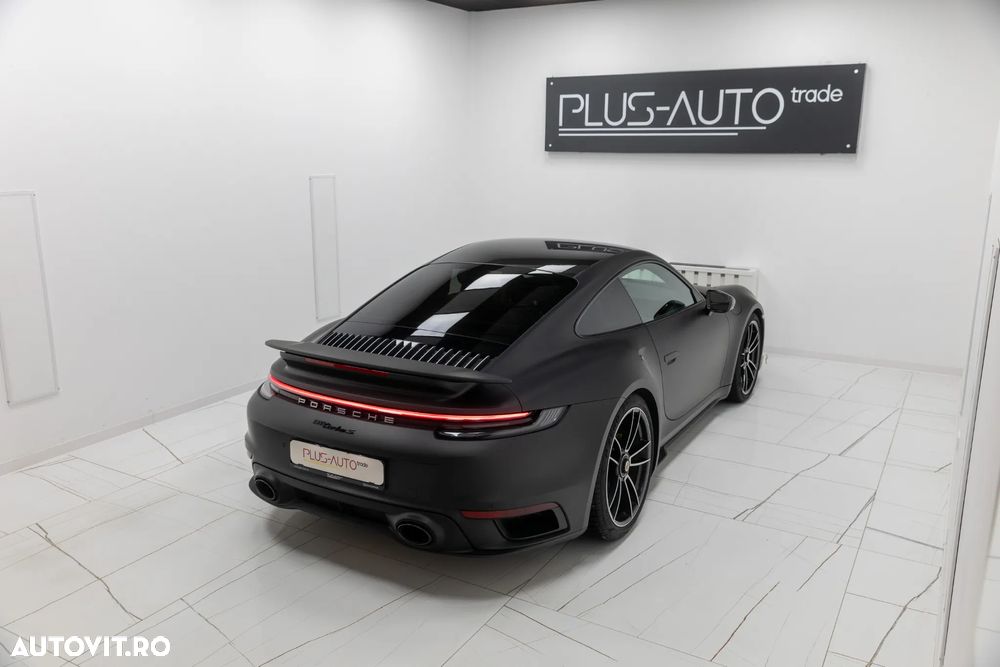 Porsche 911-TURBO-S Standard - 10