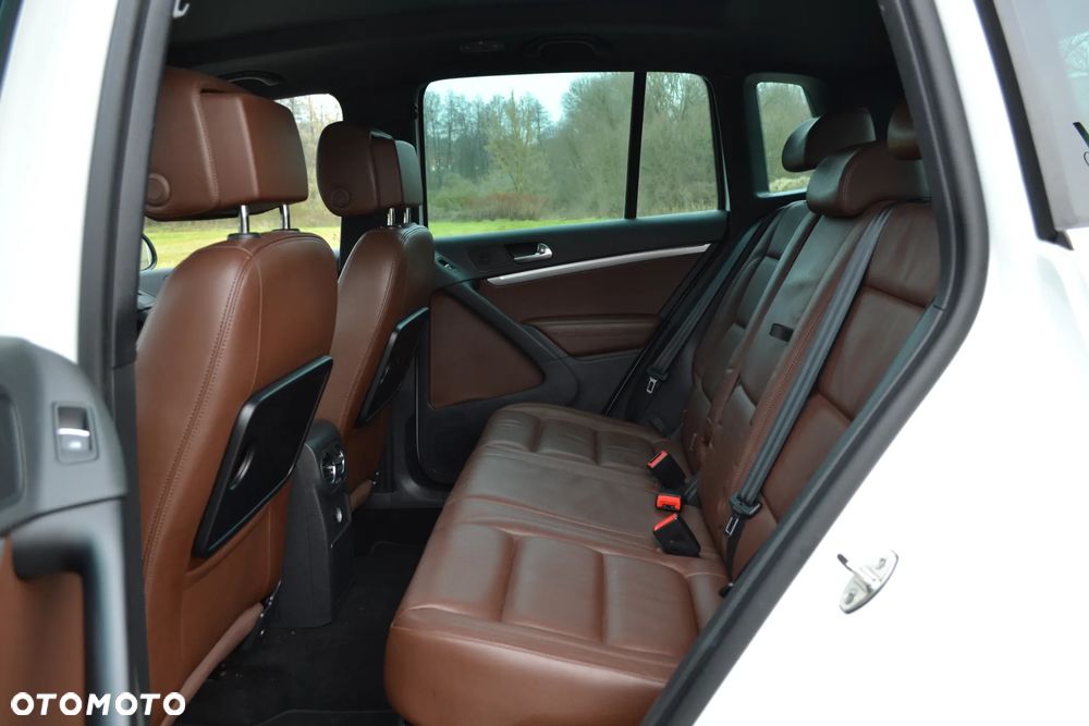 Volkswagen Tiguan 2.0 TDI Perfectline R-Style - 24