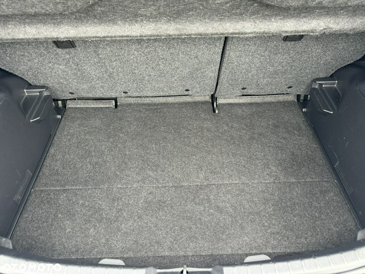 Toyota Yaris - 32
