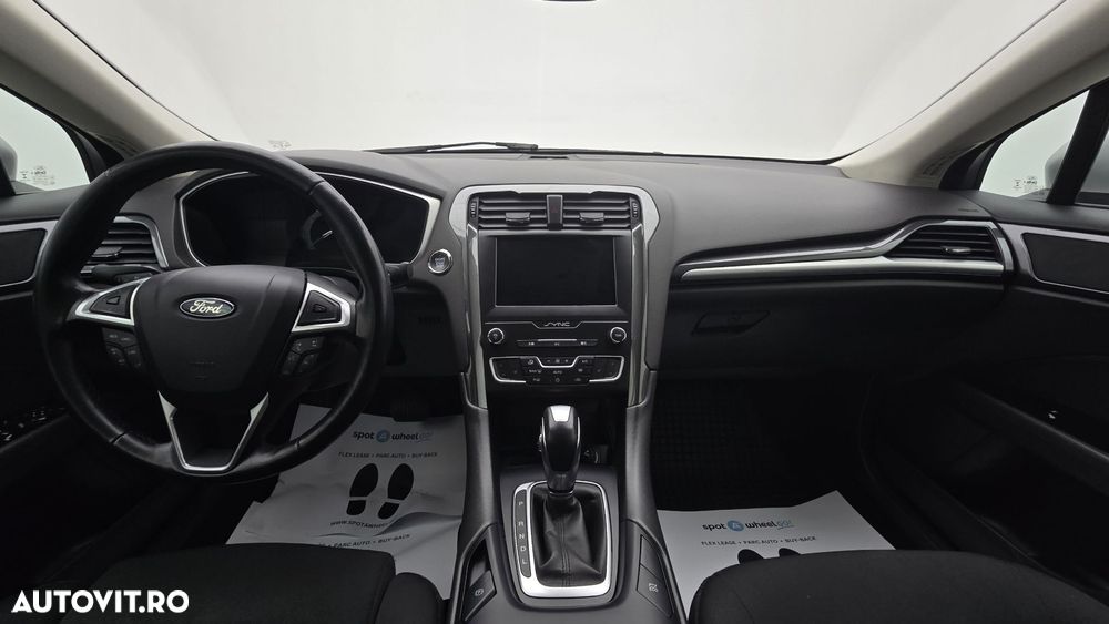 Ford Mondeo 2.0 HEV Trend - 14