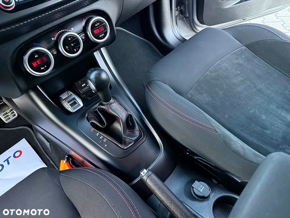 Alfa Romeo Giulietta 1.4 TB 16V Multiair TCT Sport - 35