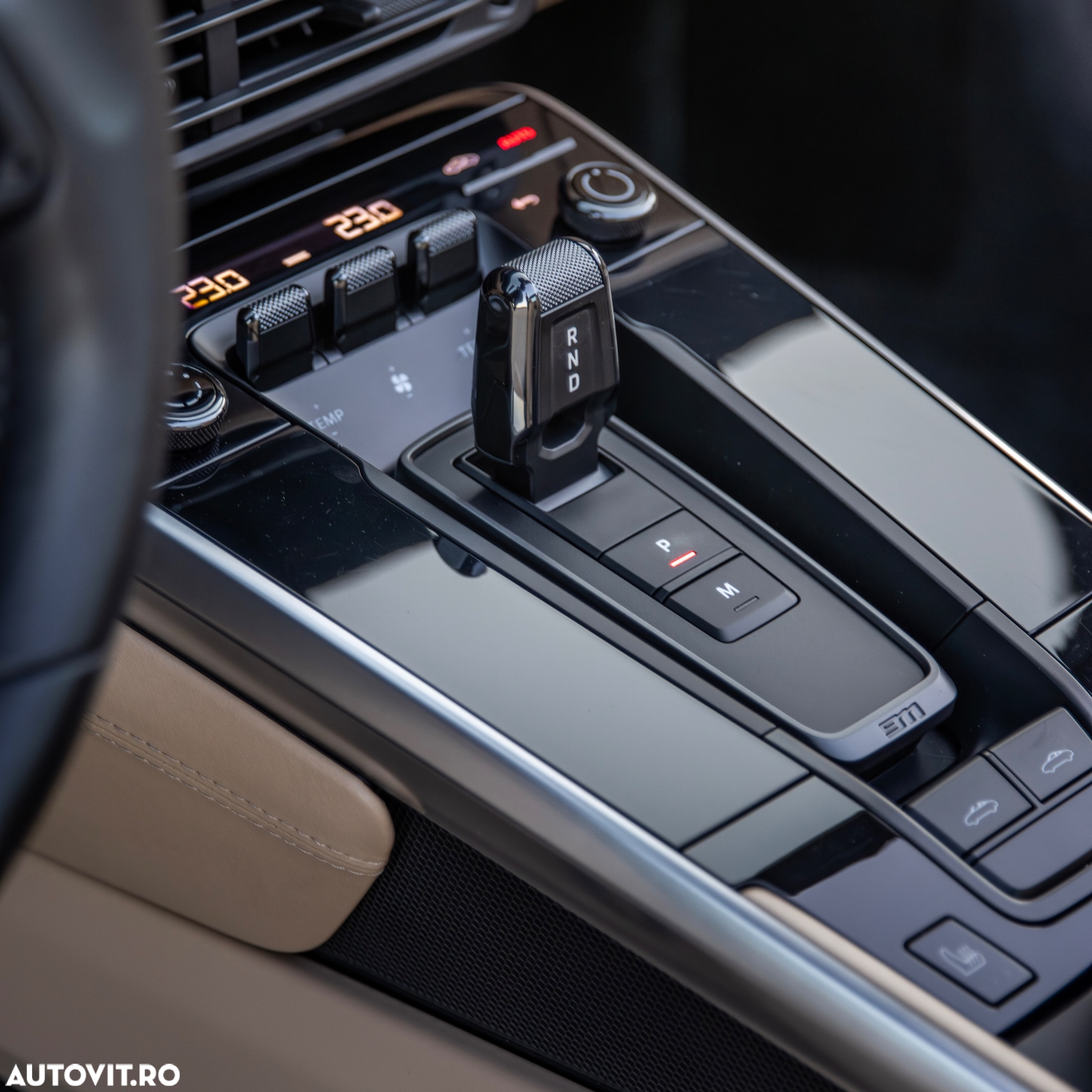 Porsche 911 Targa 4S PDK - 18