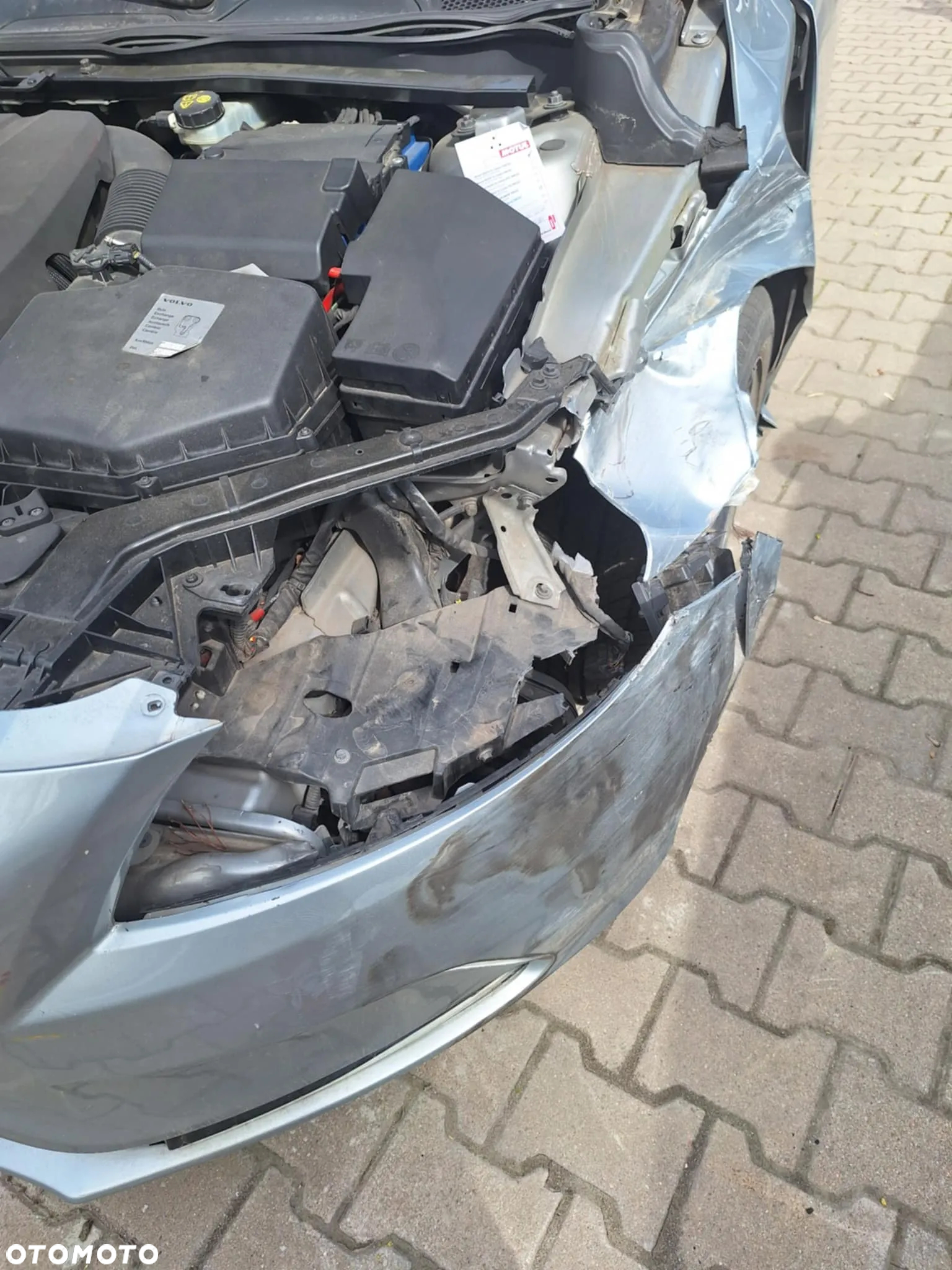 Volvo V40 D4 Summum - 14