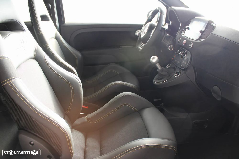 Abarth 695 1.4 T-Jet 75 Anniversário - 10