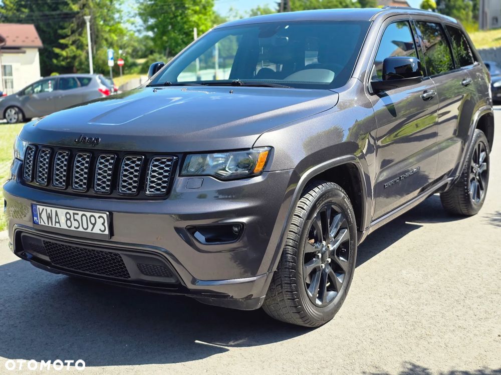 Jeep Grand Cherokee - 1