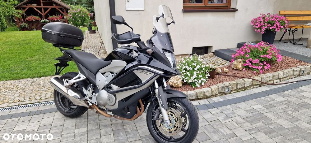 Honda VFR - 1