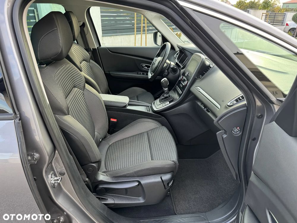 Renault Scenic - 26